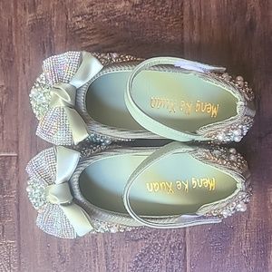 NWOT Rhinestone Green Dress Shoes